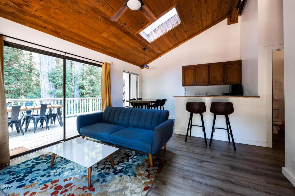 Quail Cabin interior